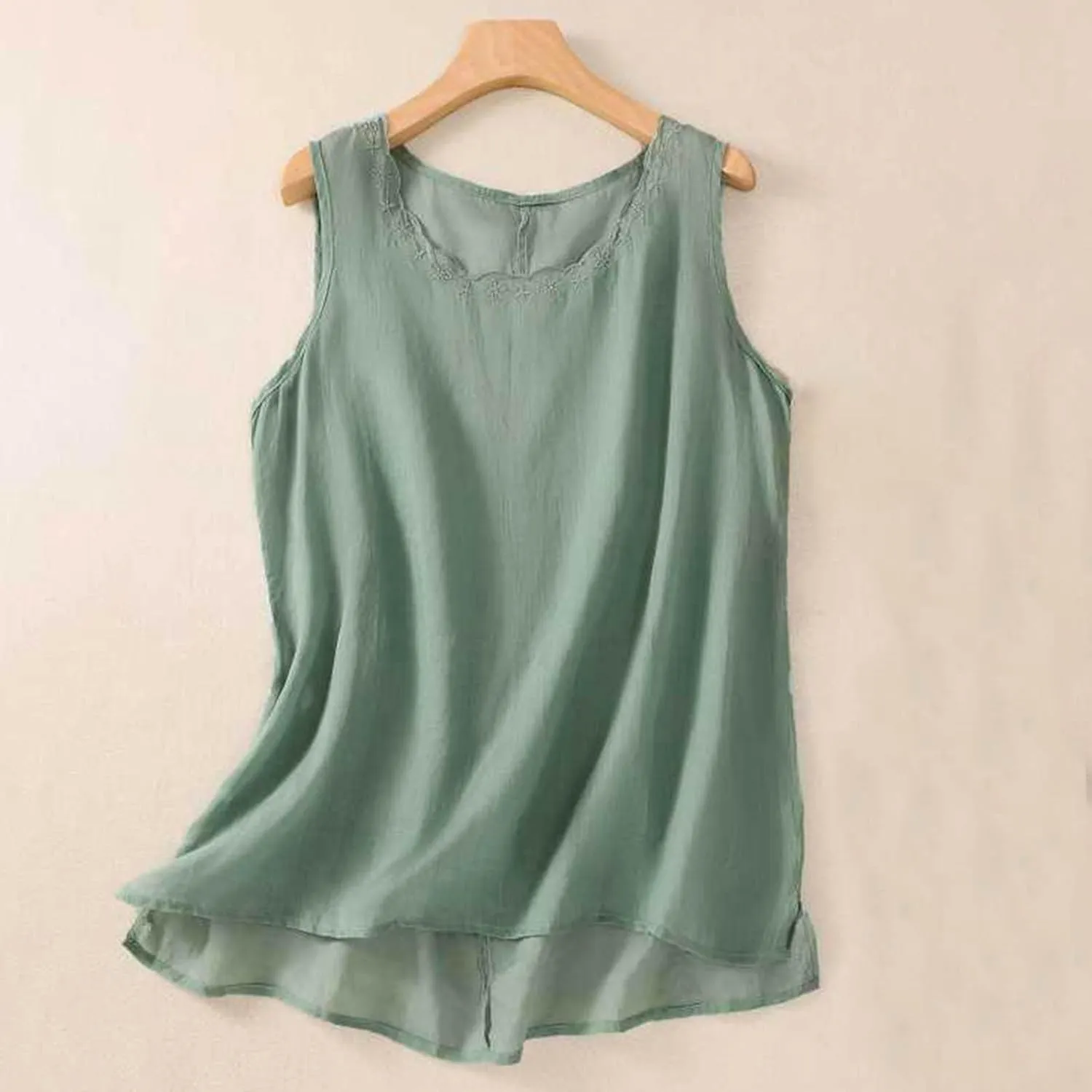 Linen Tank Women Trendy Sleeveless Round Neck Summer Cotton Shirts Side Slits Loose Solid Color Summer 2025 Tank