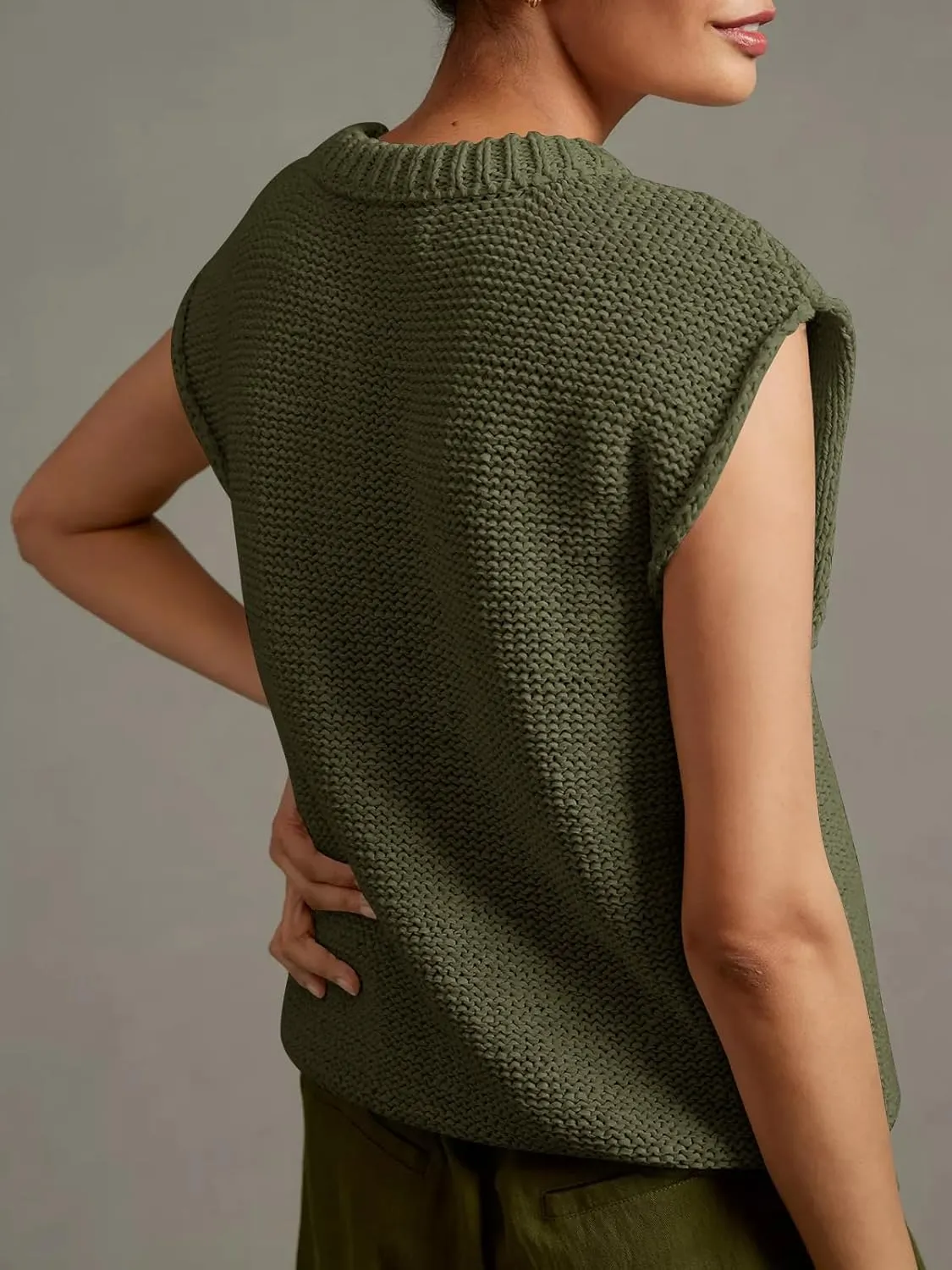 Saodimallsu Womens Sleeveless Crewneck Sweaters Ribbed Knit Tank Tops 2025 Trendy Sweater Vest