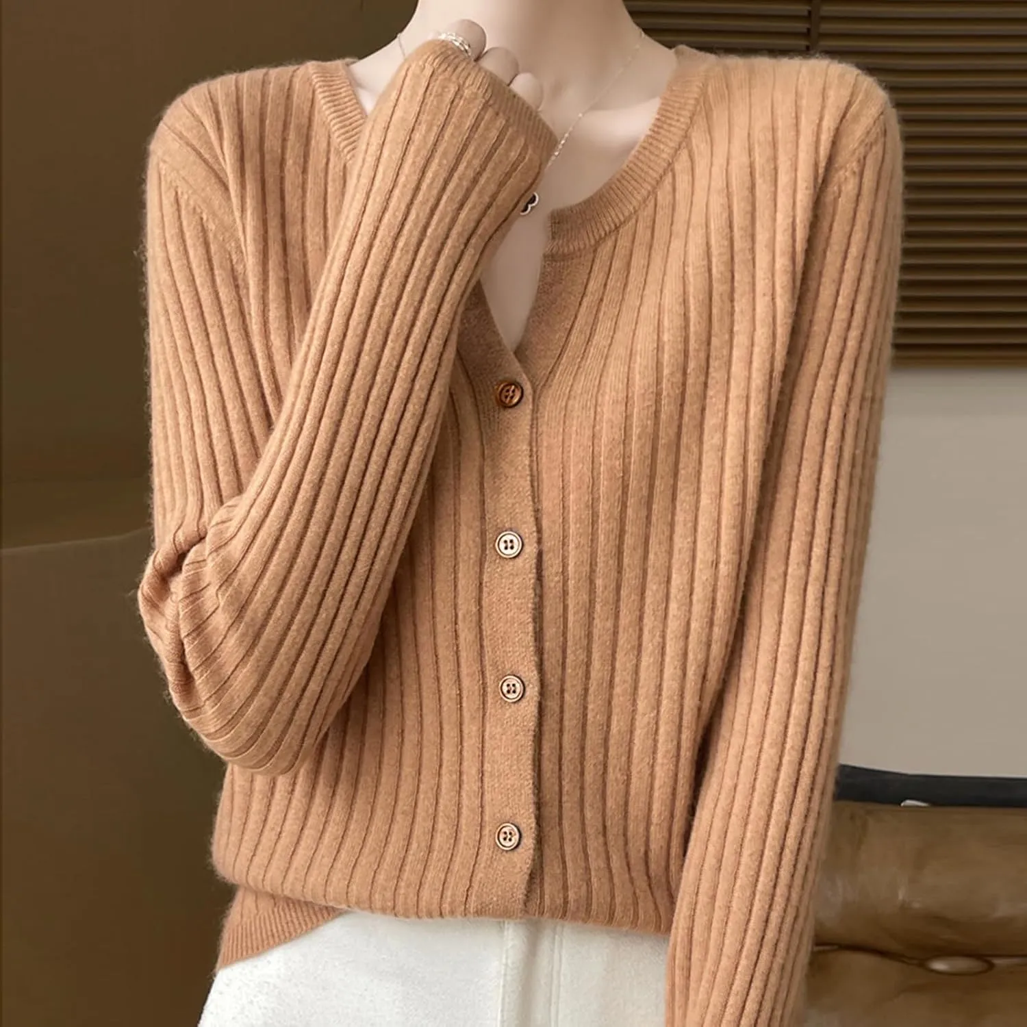 Women's V-Neck Long Sleeve Button Down Lightweight Sweater Soft Knit Cardigan Slim Fashion Tops Jackets 2024