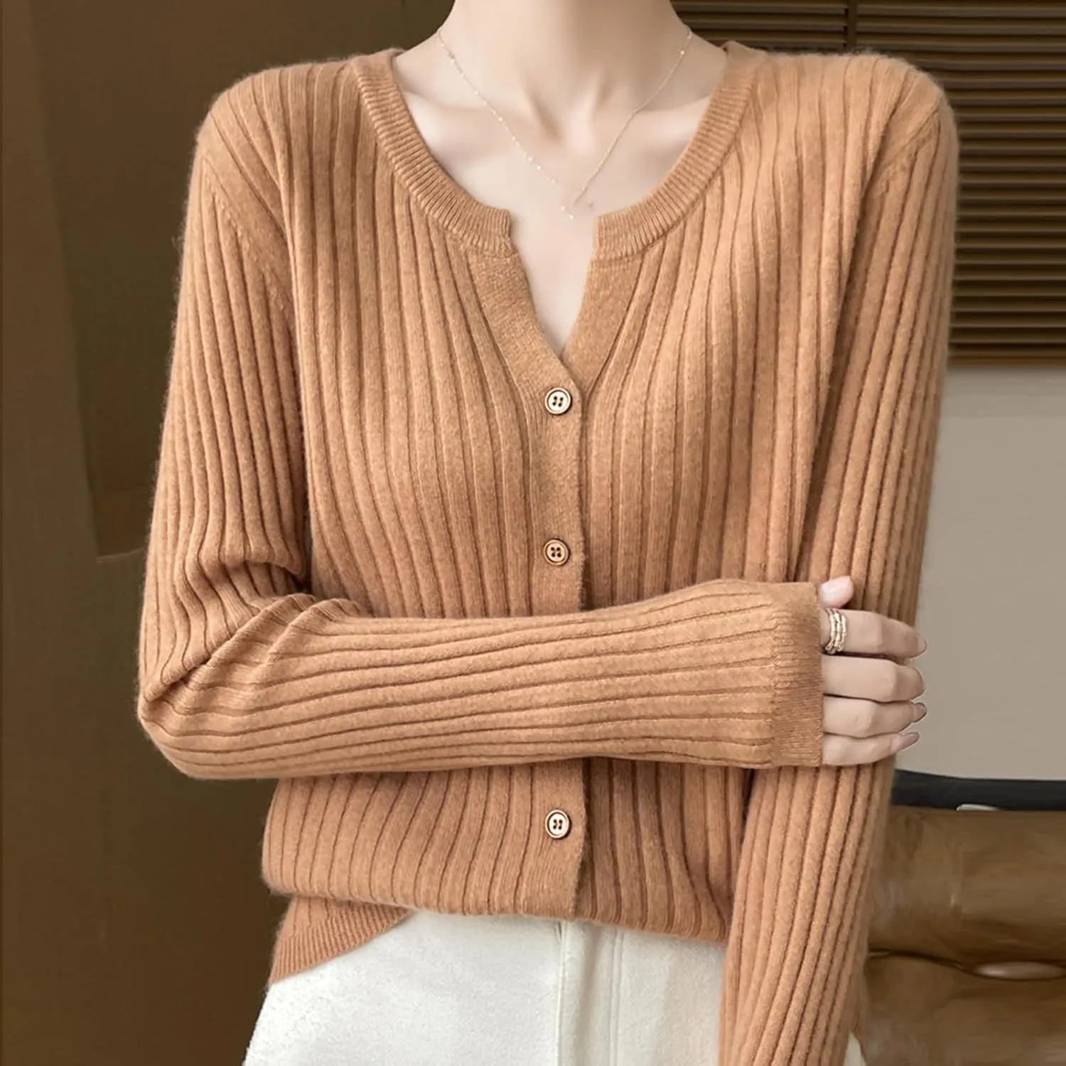 Women's V-Neck Long Sleeve Button Down Lightweight Sweater Soft Knit Cardigan Slim Fashion Tops Jackets 2024